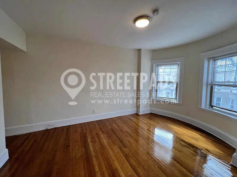 1315 Commonwealth Ave, Allston