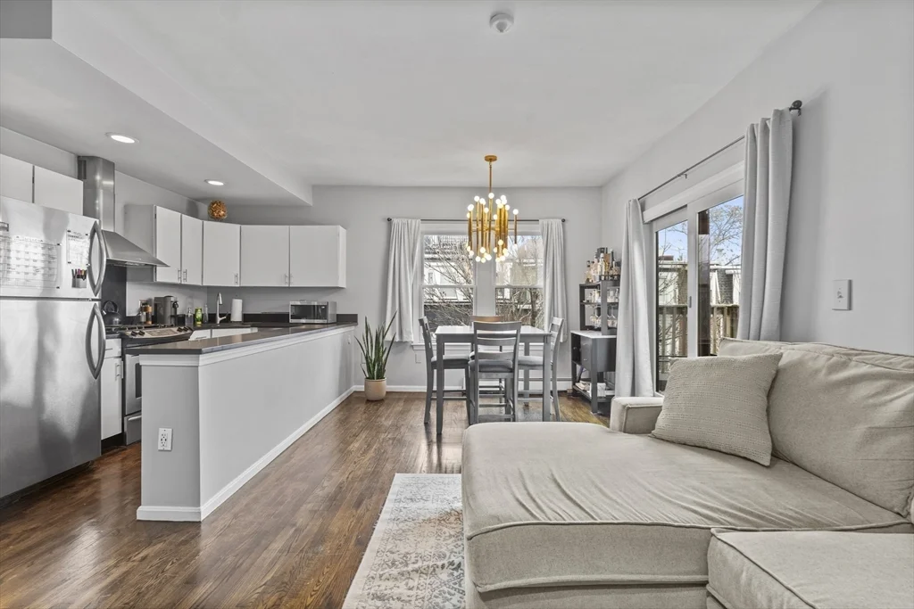 52 H St, South Boston