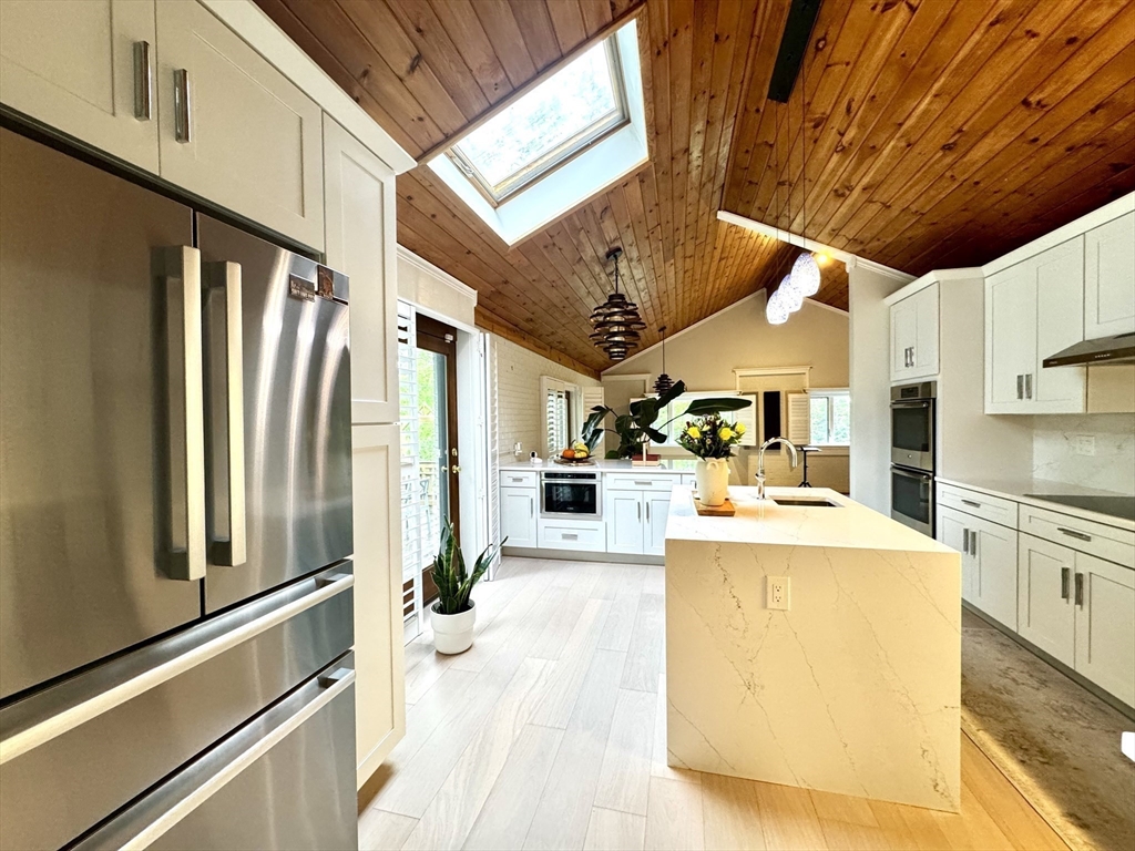 10 Winch Way, Natick