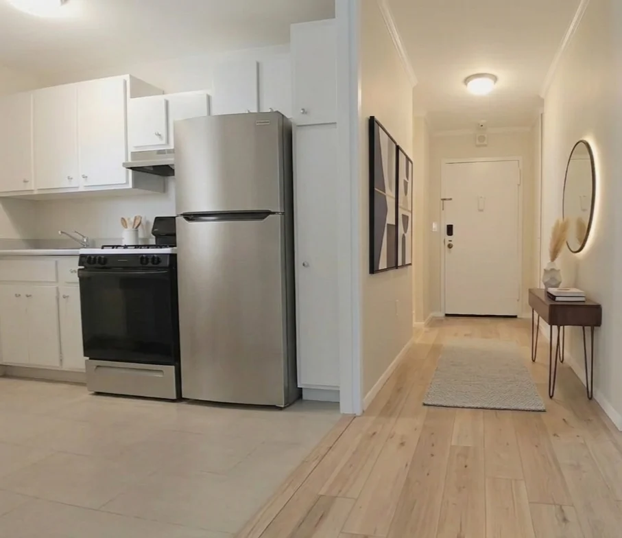 2 Hawthorne Pl, West End