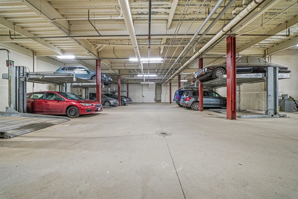 533 Cambridge St, Allston