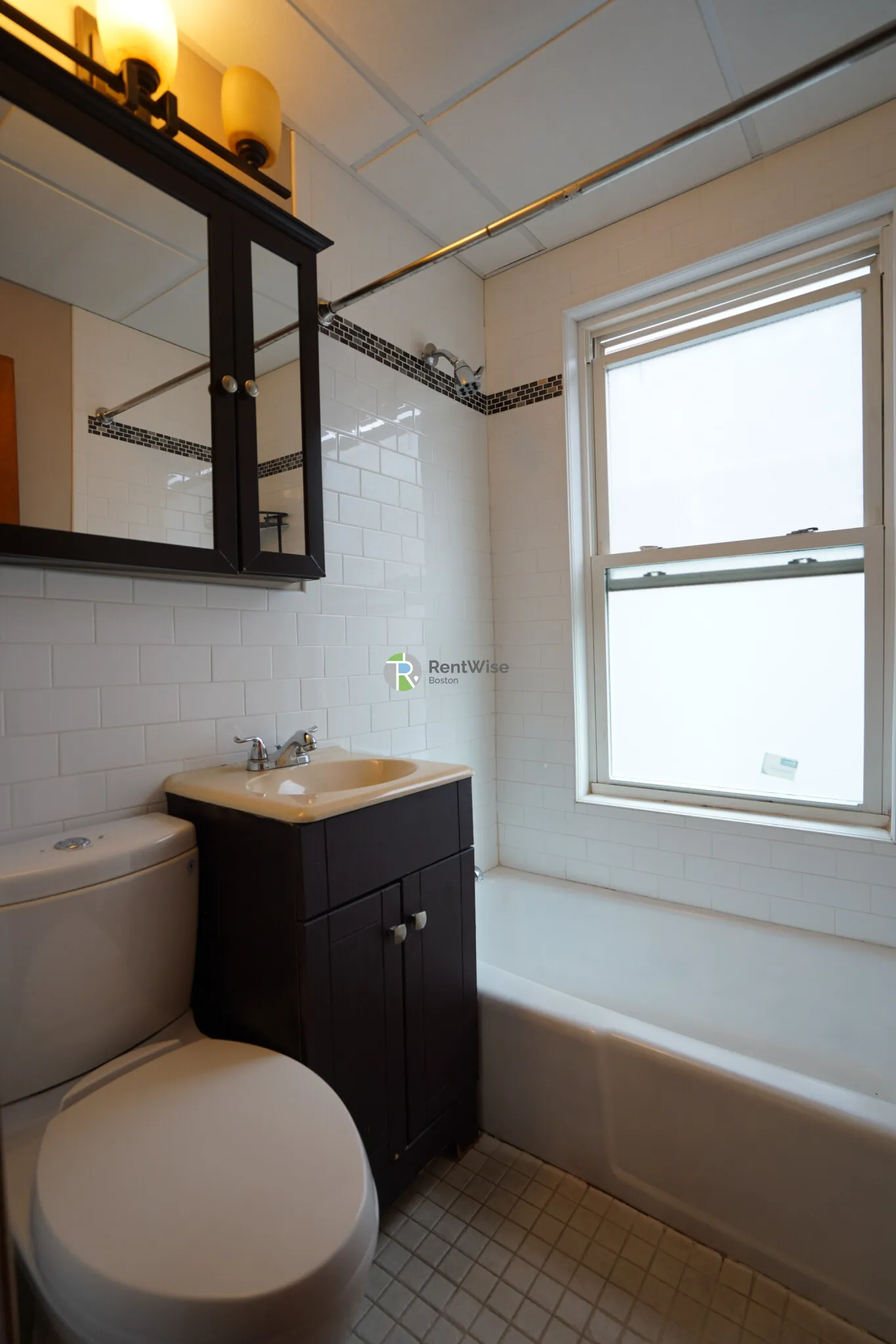 7 High Street Pl, Jamaica Plain