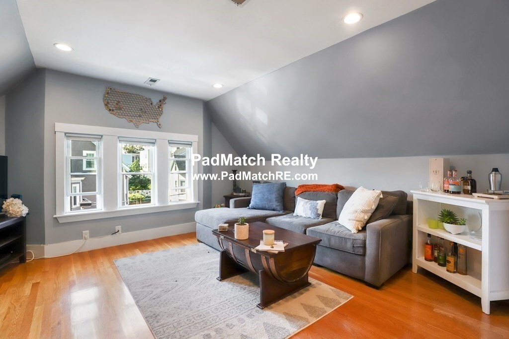 15 Harvest St, Dorchester