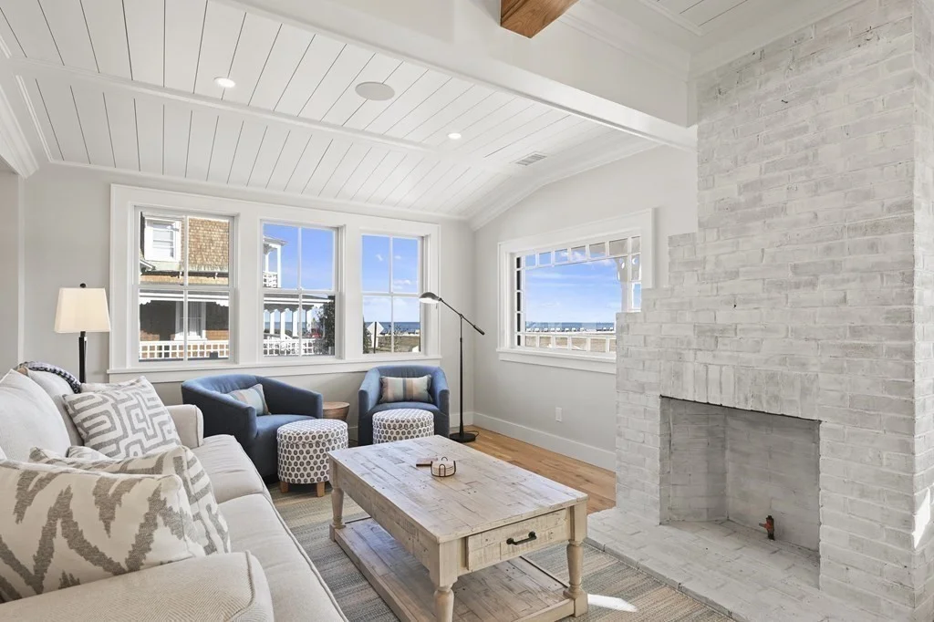 9 Tuckernuck Ave, Oak Bluffs