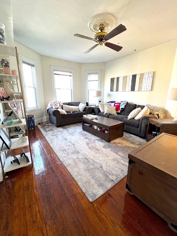 667 East 8th St, South Boston