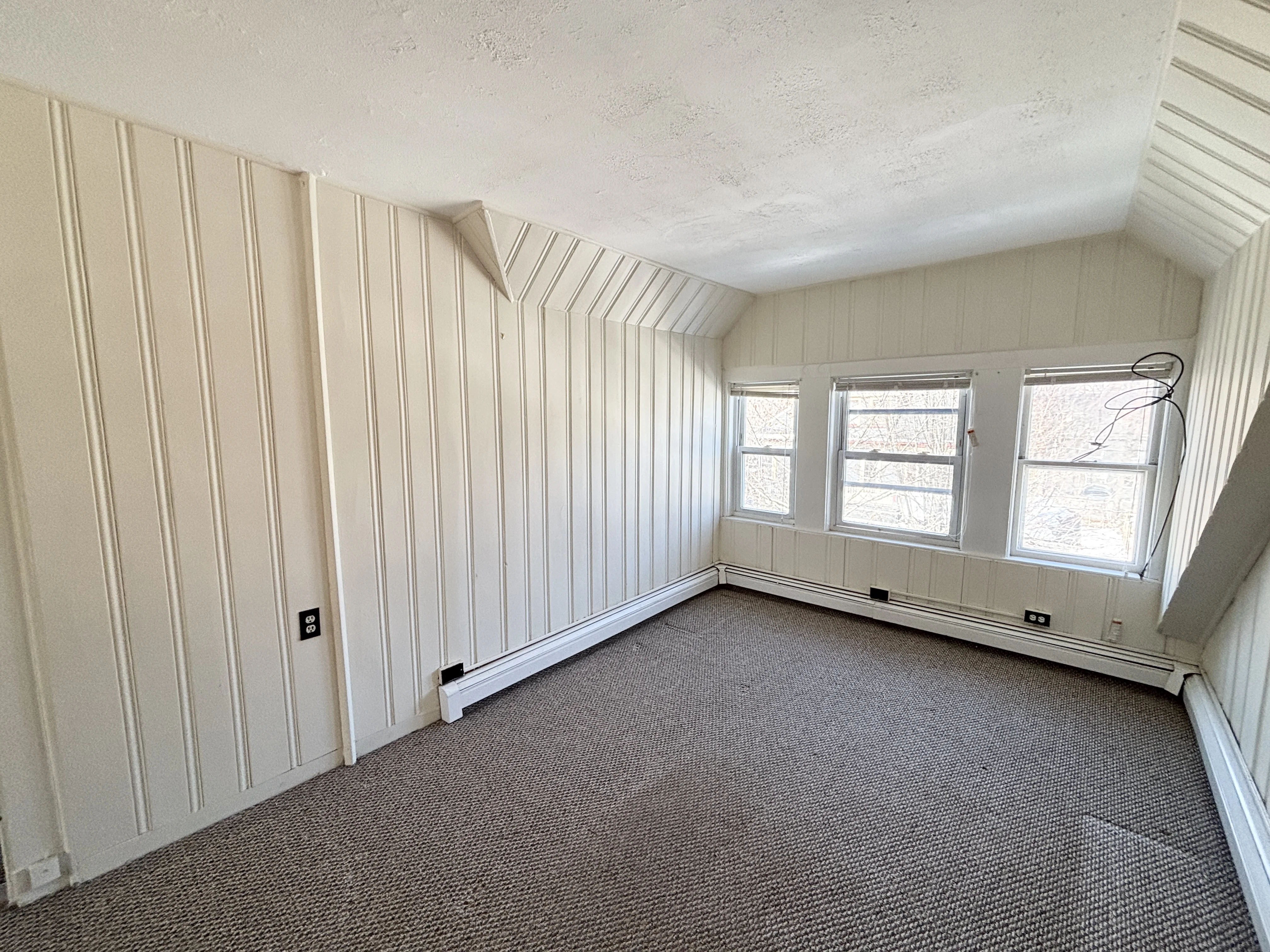 21 Osborne Rd, North Brookline