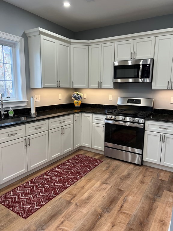 12 Kiara Dr, Worcester