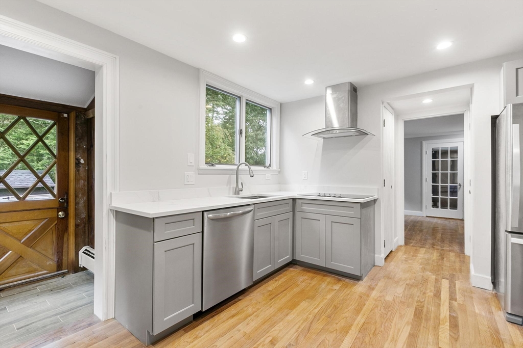 1 Martin Rd, Wellesley