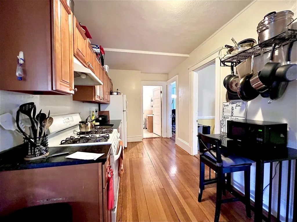 148 Strathmore Rd, Brighton