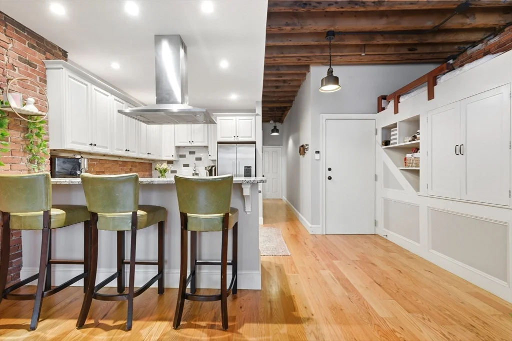 122 Fulton St, North End