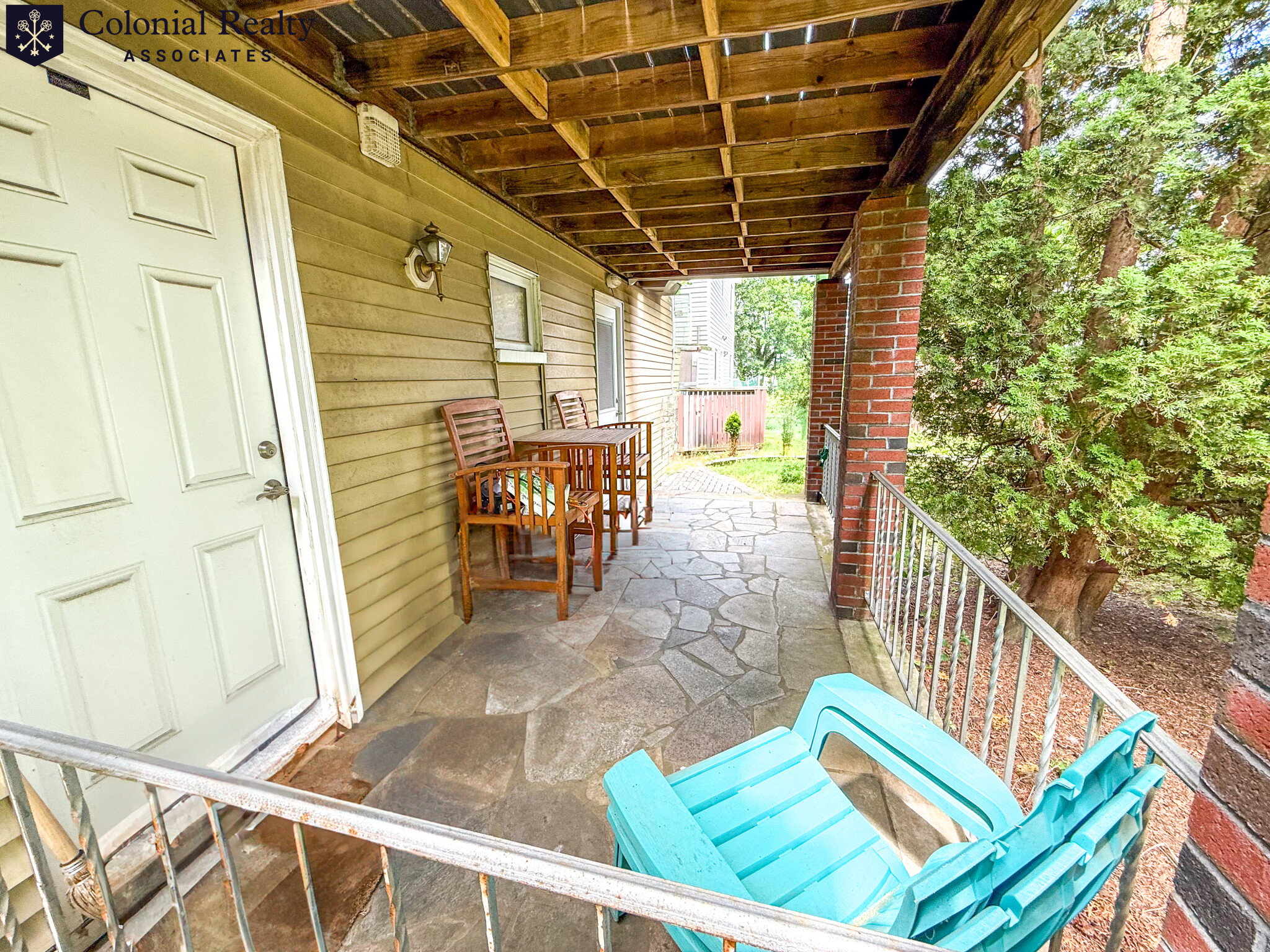 81 Putnam St, East Watertown