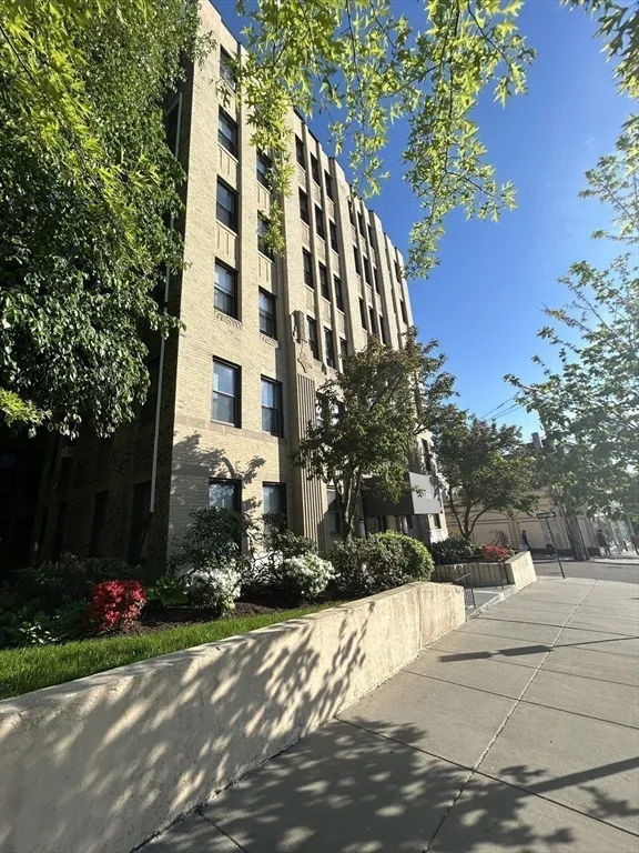 1666 Commonwealth Ave, Brighton