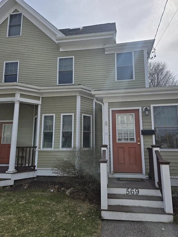569 Adams, East Milton