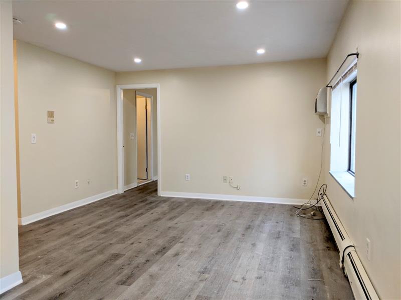 86 Newbury St, Teele Square