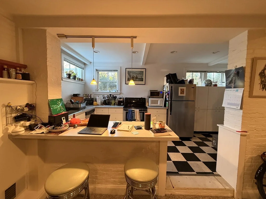 69 Seaverns Ave, Jamaica Plain