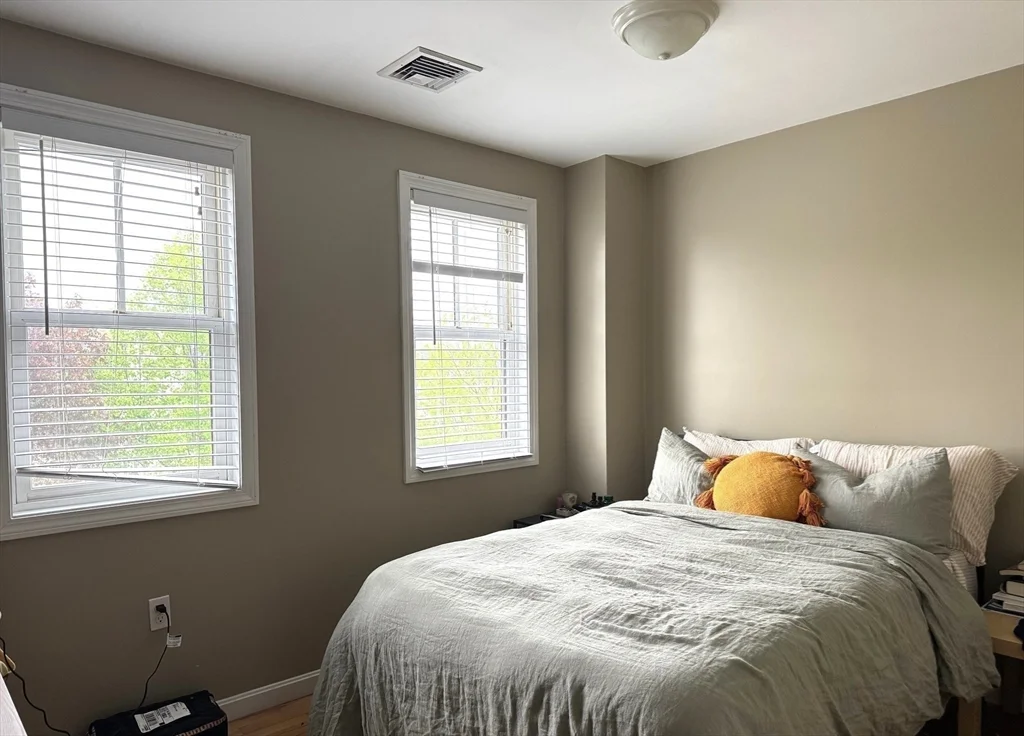 31 Fairmount Ave, Cambridgeport