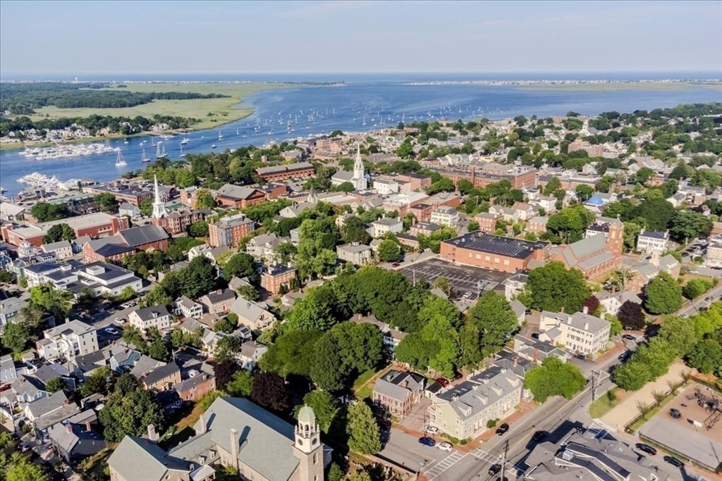 54 State, Newburyport