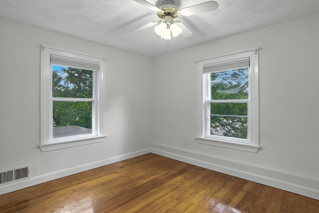 64 Lincoln Ave, Lynnfield