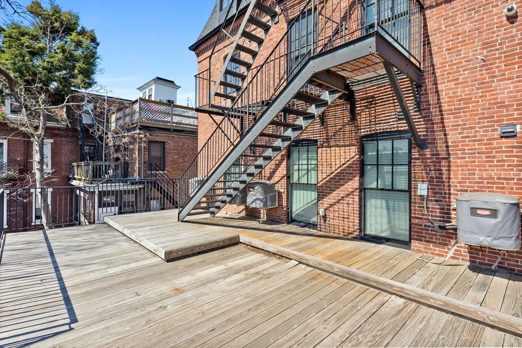 105 Broadway, Chelsea