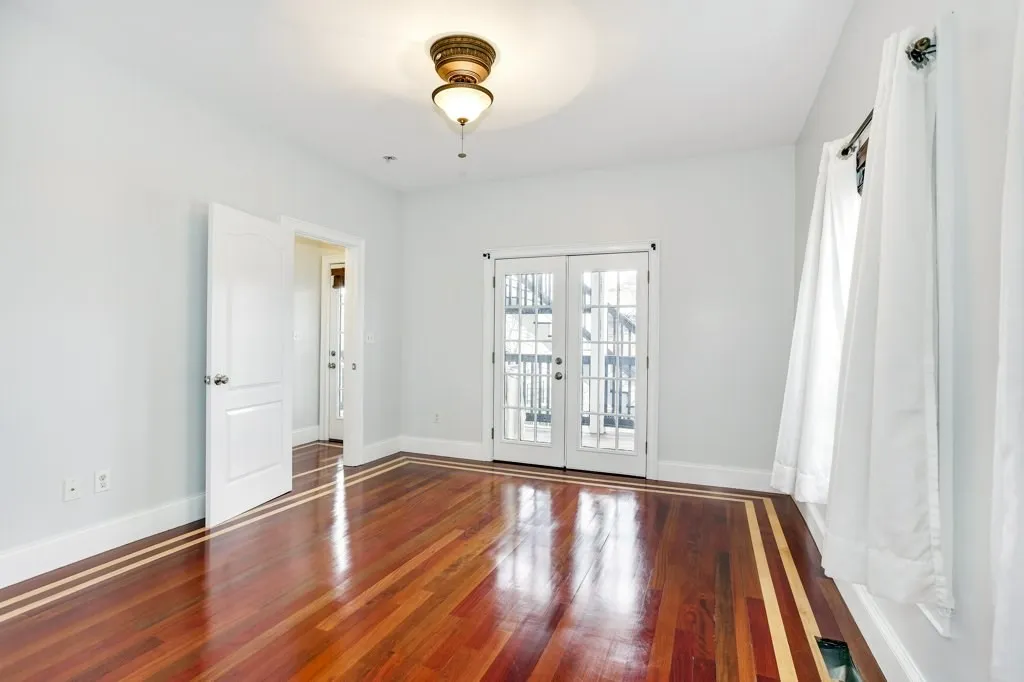 77 Adams St, Tufts University