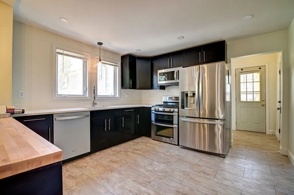 42 Jaques St, Somerville