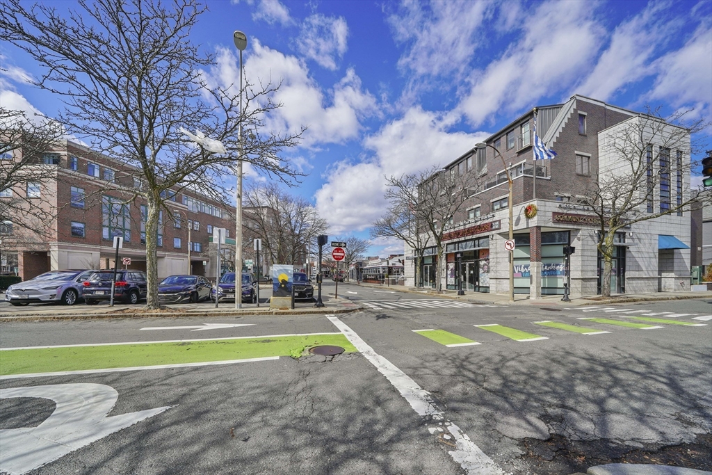 353 Summer St, Davis Square