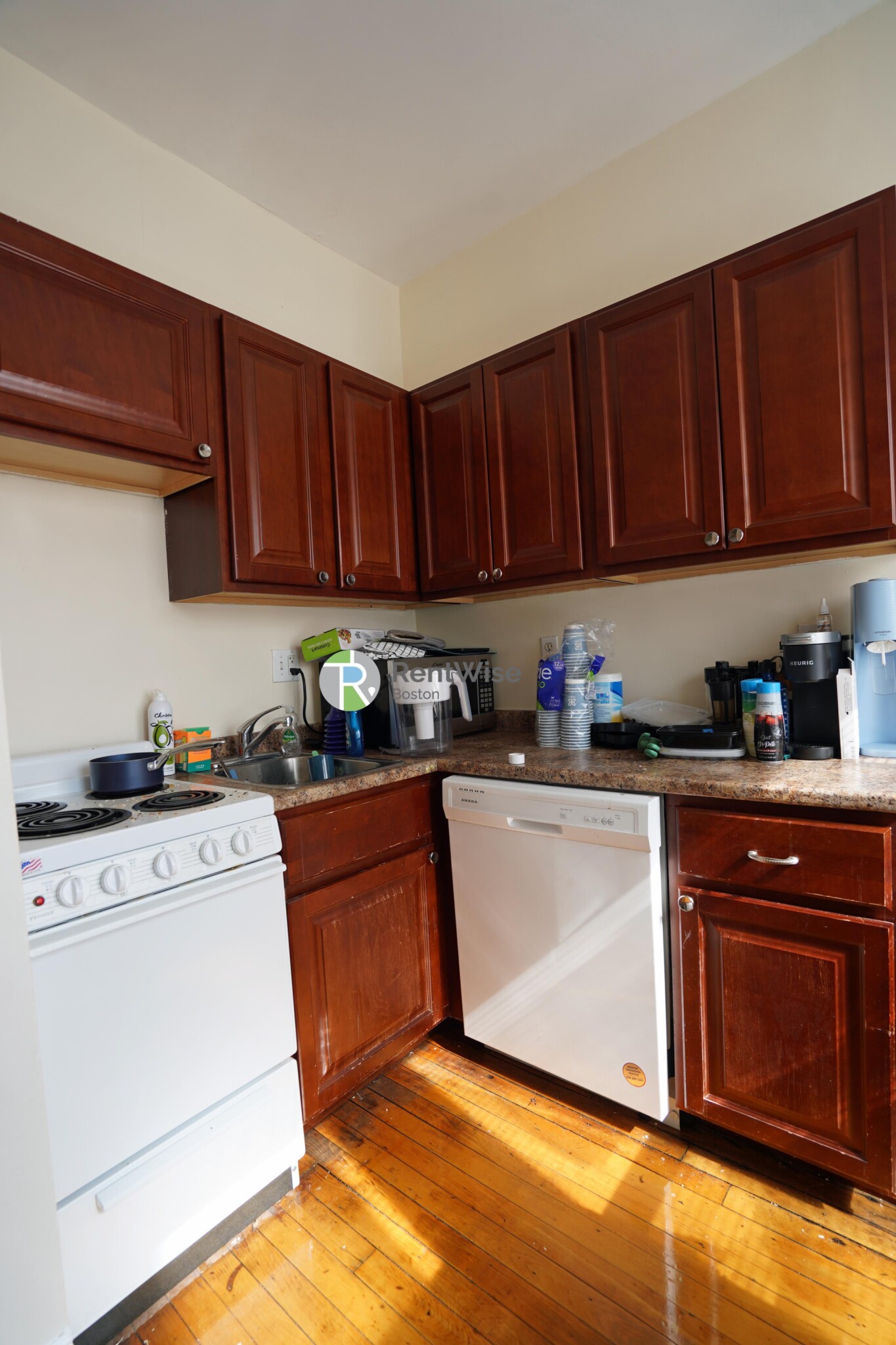 1212 Commonwealth Ave, Brighton