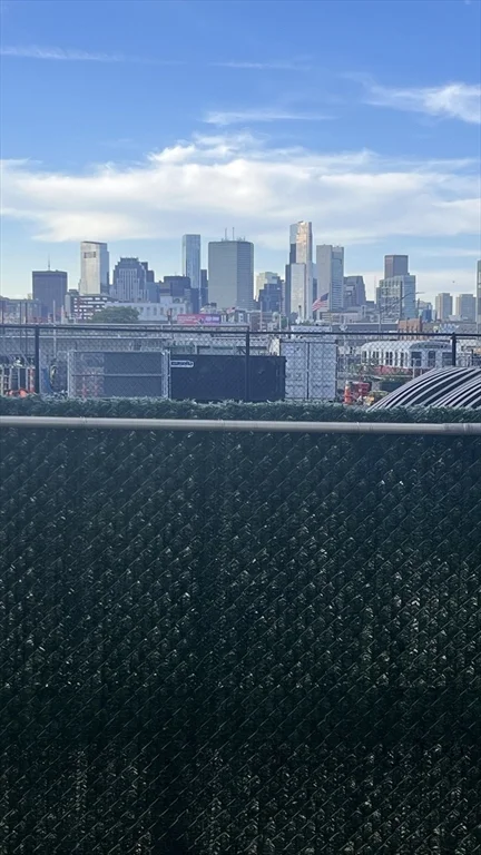 8 Humboldt Pl, South Boston