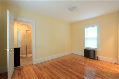 6 White Street Pl, North Cambridge