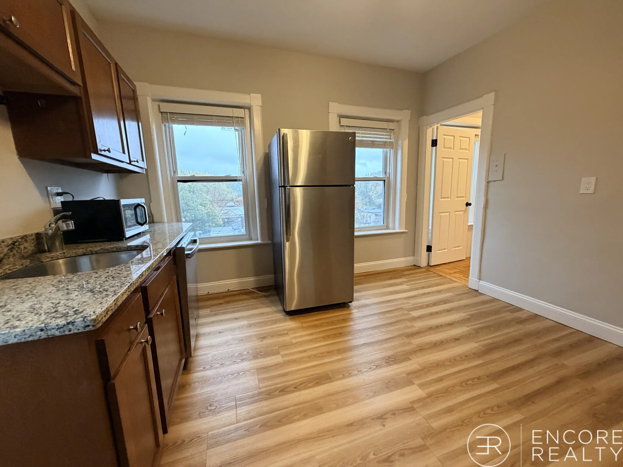 900 Massachusetts Ave, Riverside