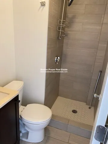 220 Hanover St, North End