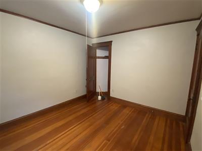 30 Holton St, West Medford