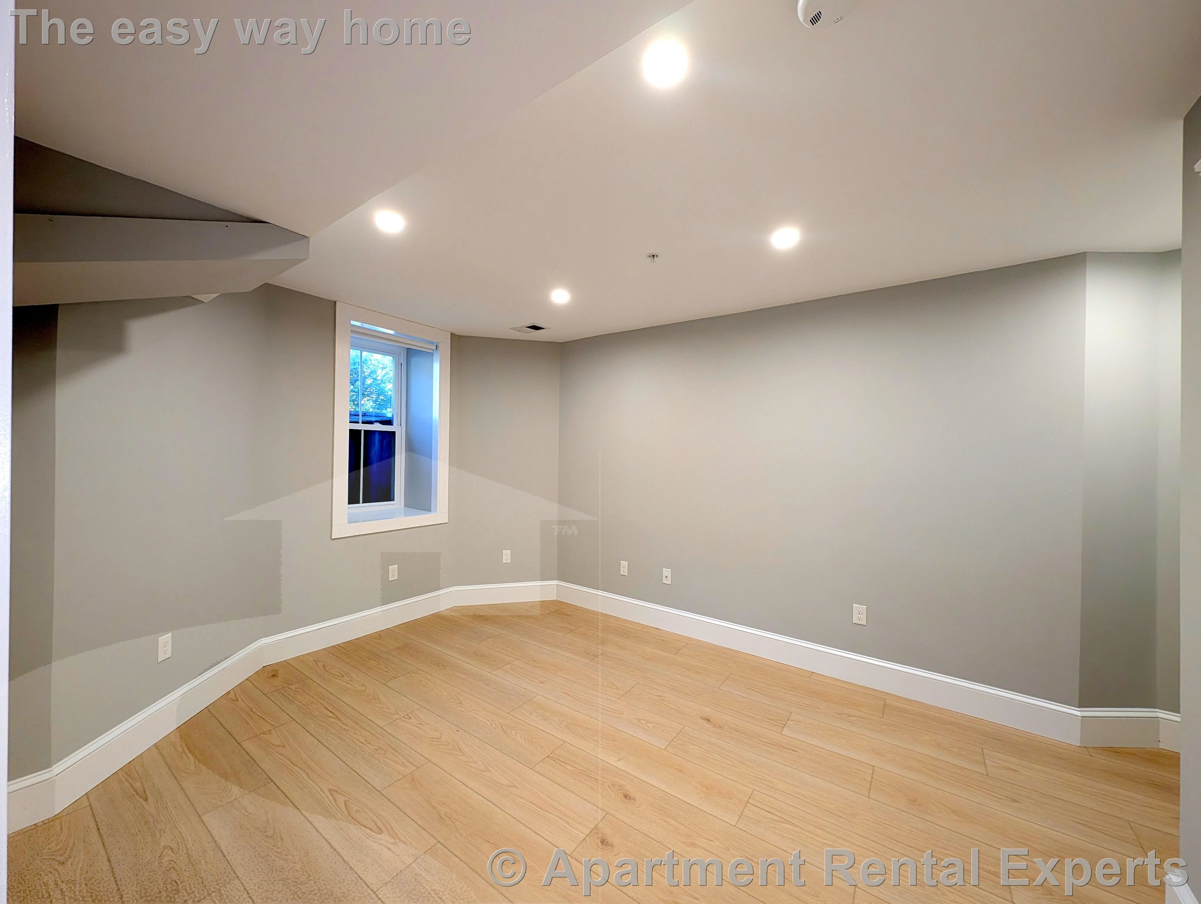 86 Orchard St, Tufts