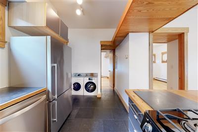 180 Columbia St, The Port