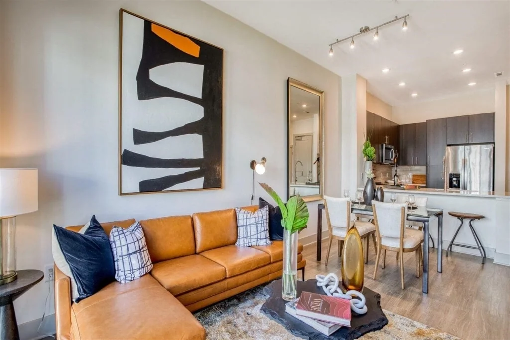 60 Locust St, Medford