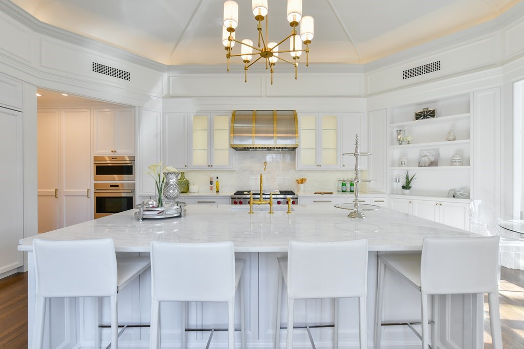 20 Chestnut St, Beacon Hill