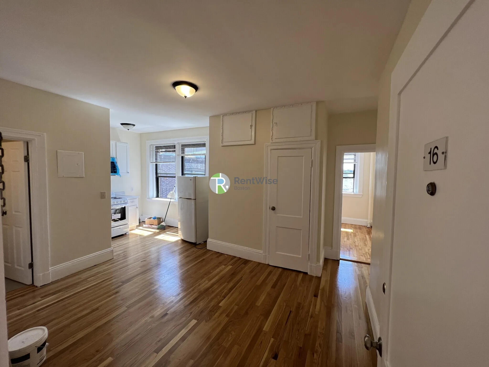 1212 Commonwealth Ave, Brighton