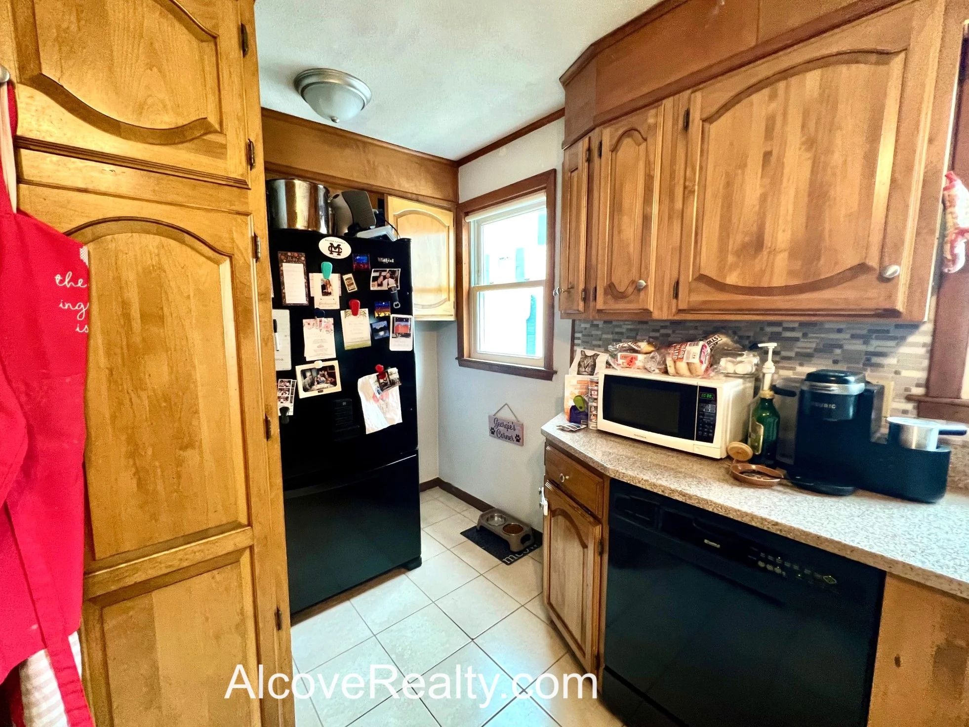 39 Sterling St, West Somerville