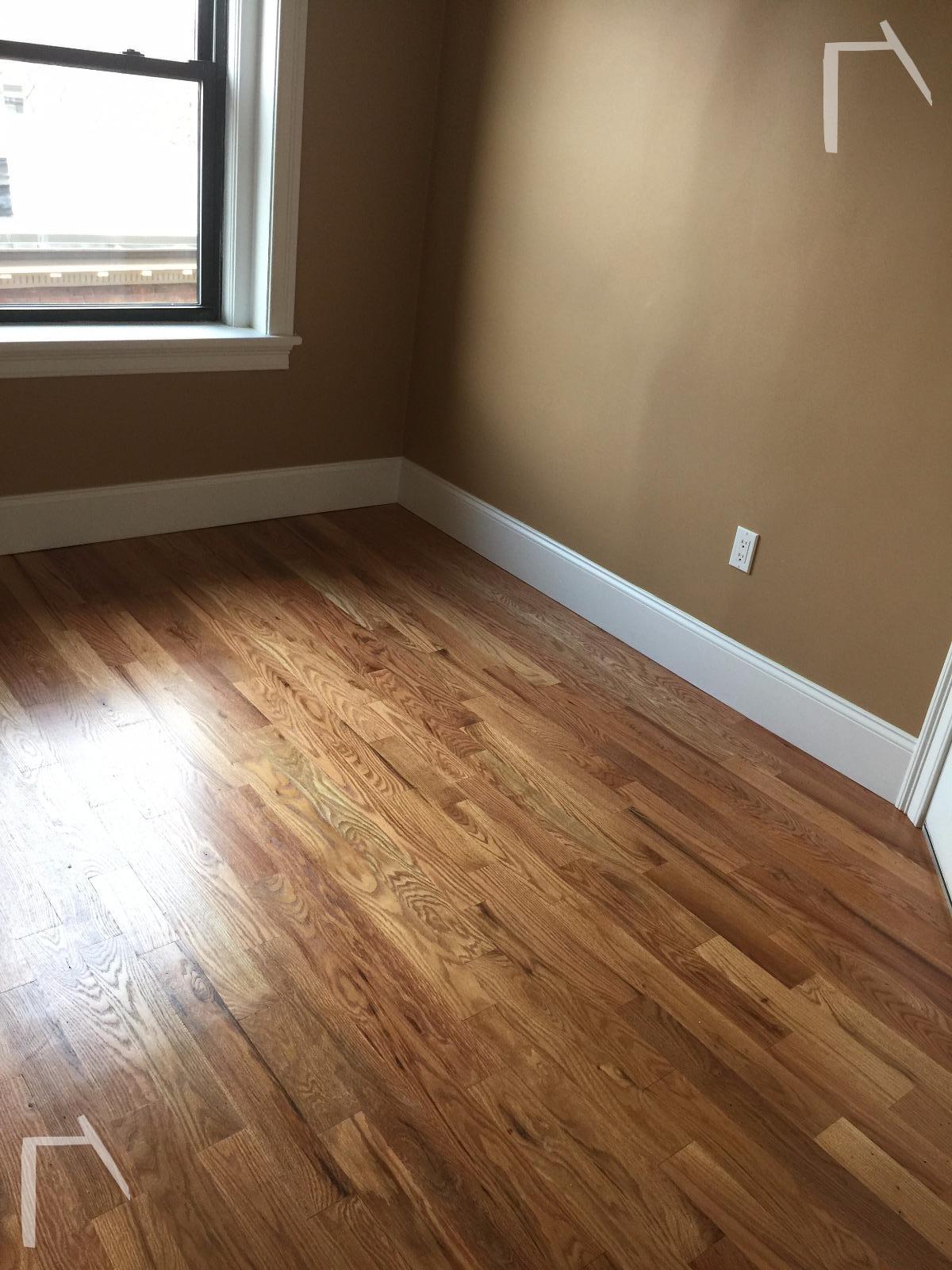 32 Linden St, Central Village