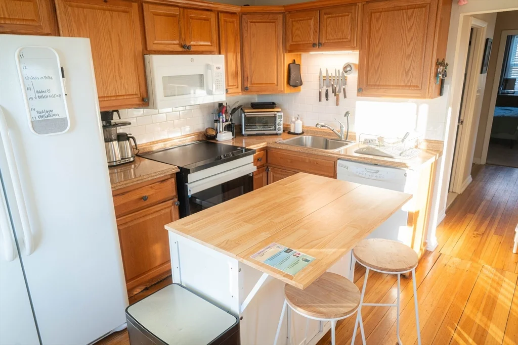 4 Tyndale St, Roslindale