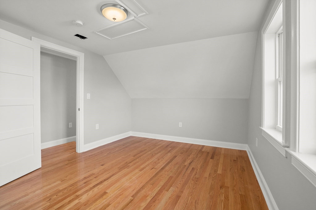 1 Orient Ave, Everett