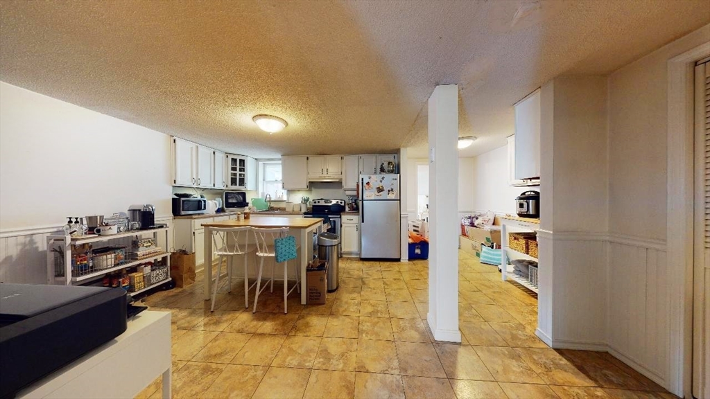 34B Lexington St, Eagle Hill