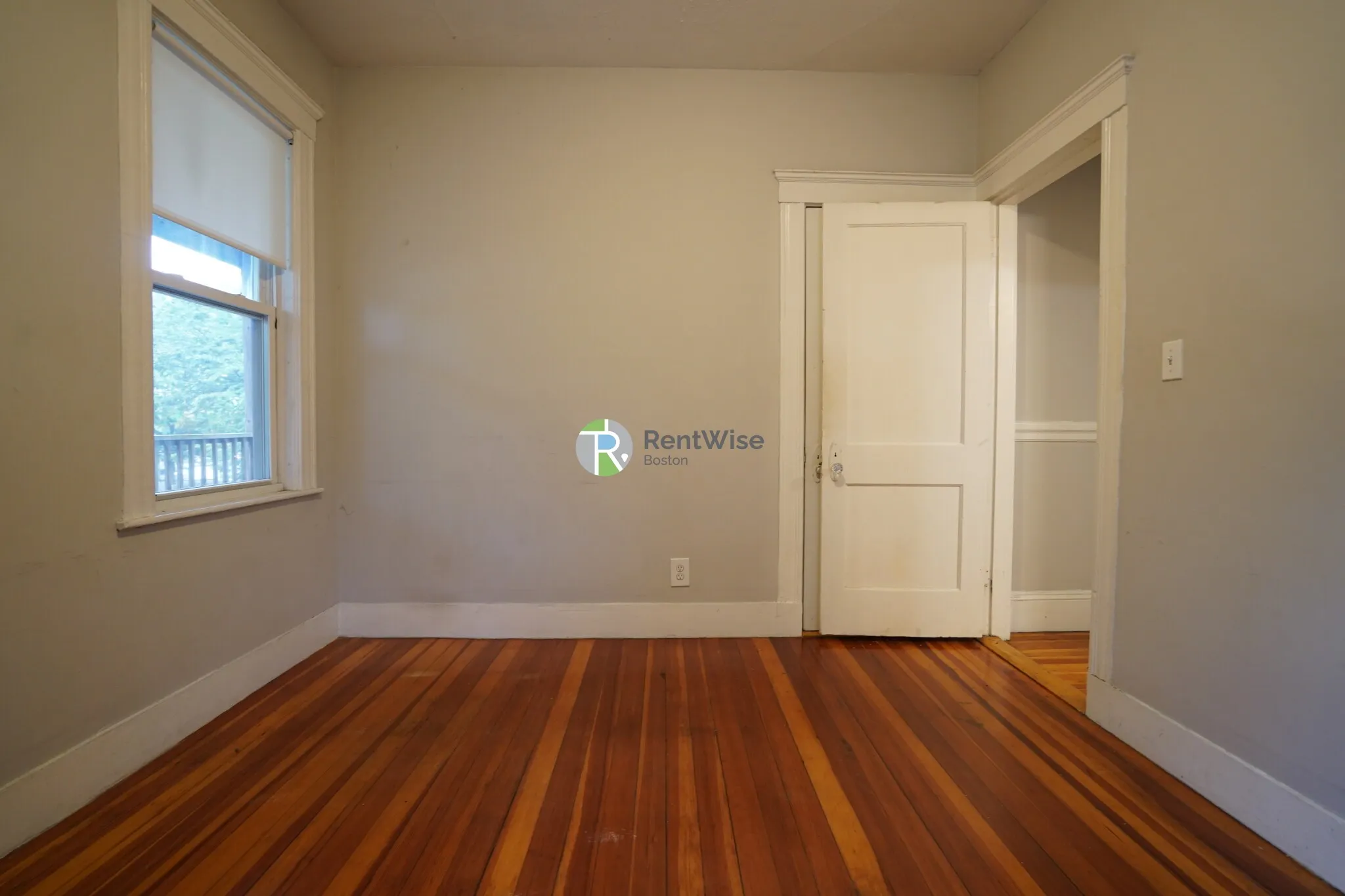 15 Sumner St, Dorchester