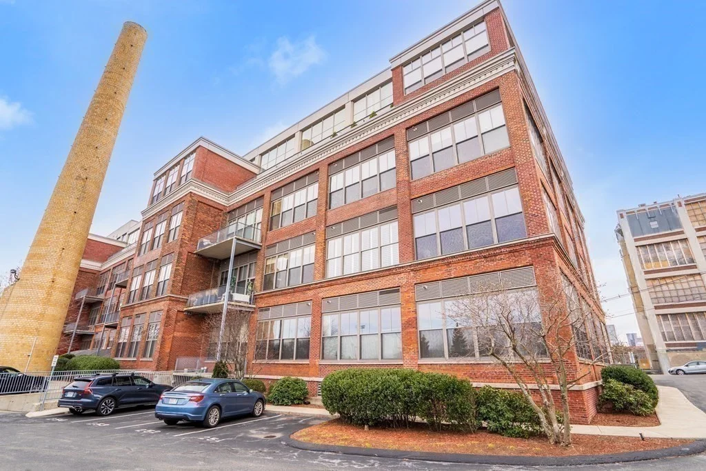 156 Porter St, East Boston