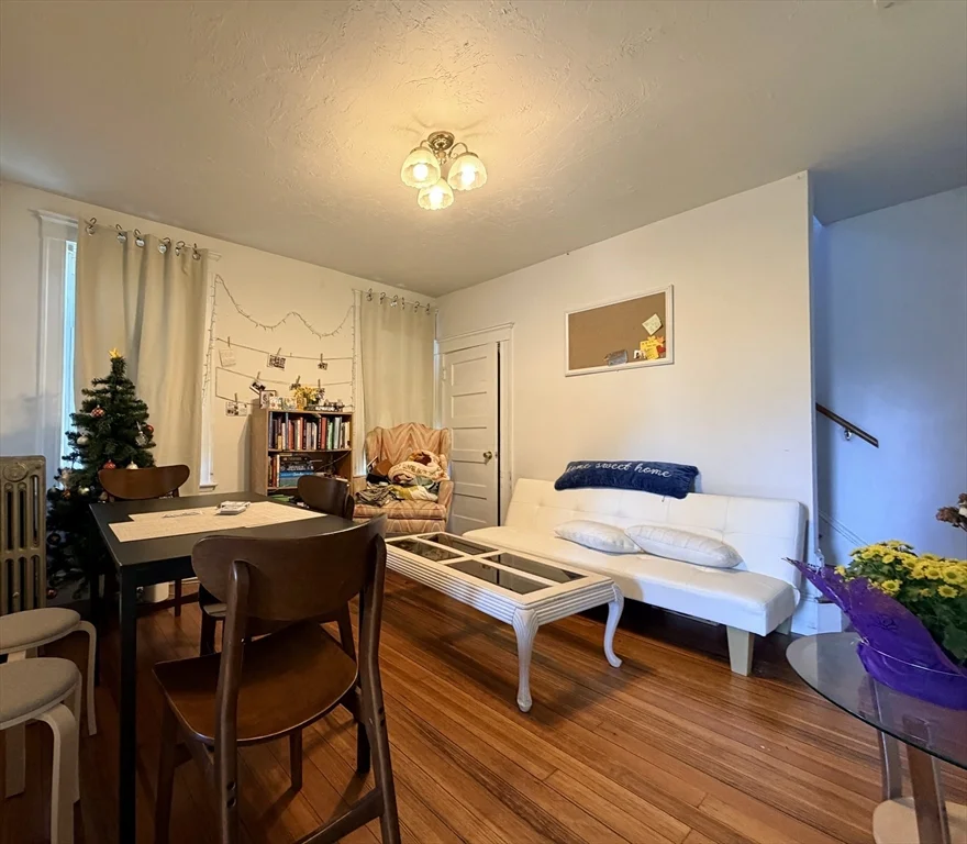 91 Academy Rd, Brighton