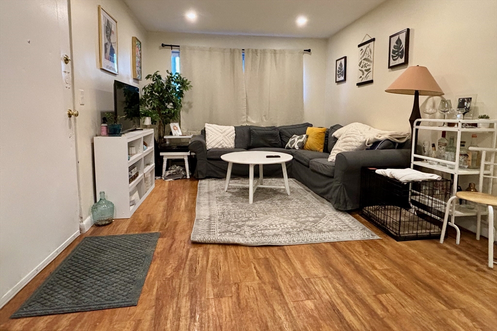 256 Parker Hill Ave, Mission Hill