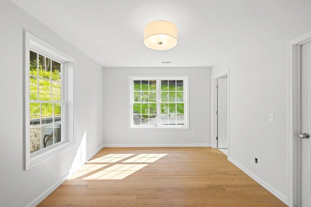 45 Brookfield Rd, North Brookfield