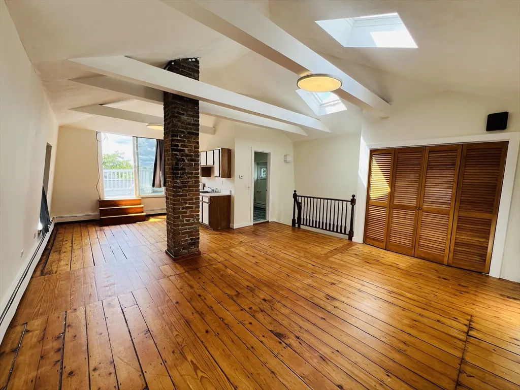 18 Appleton St, Powder House Square