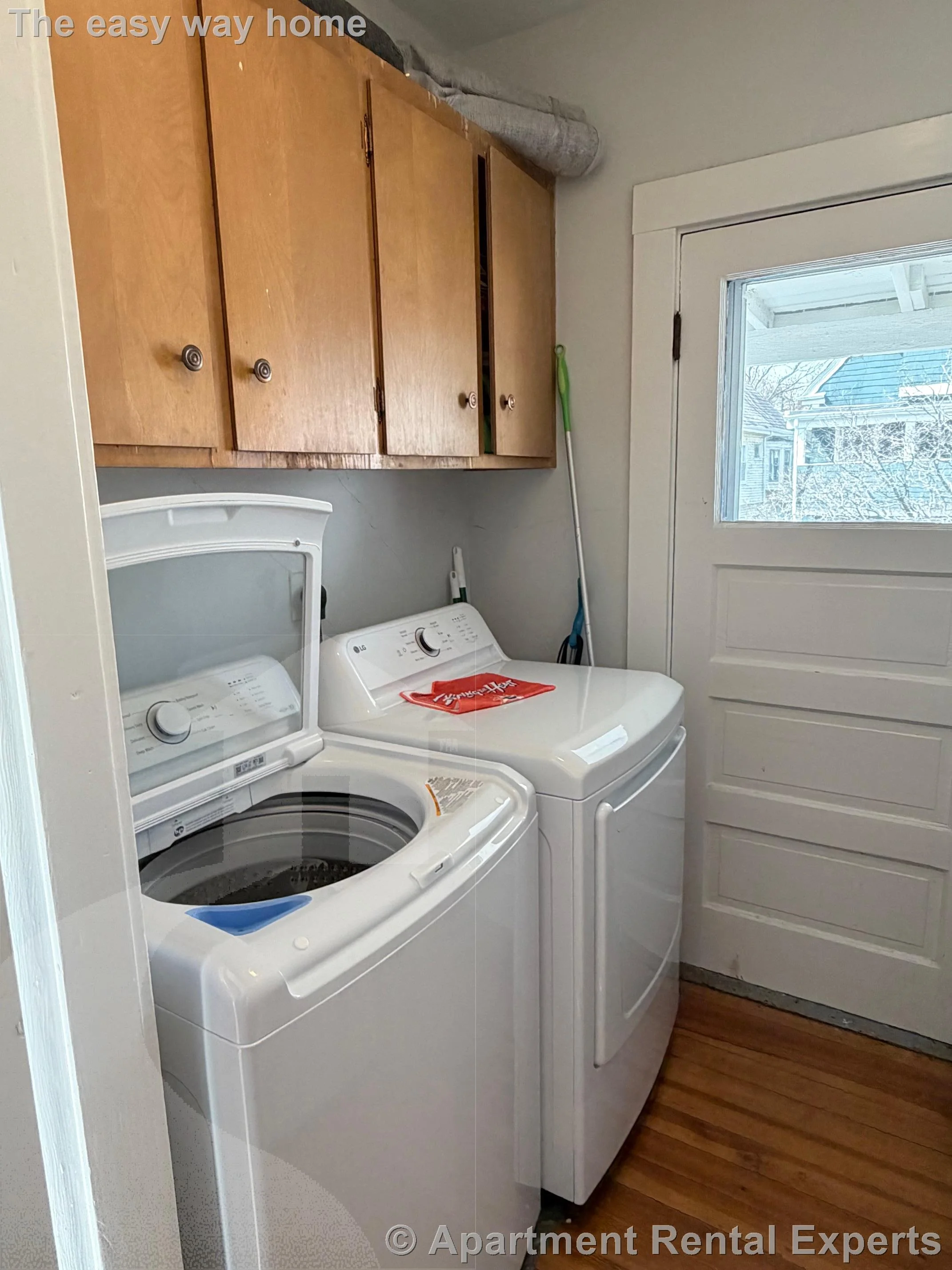 34 Leonard St, Tufts