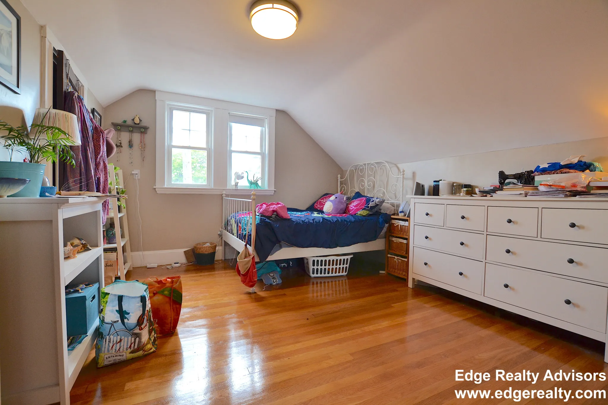 12 South Crescent Circuit, Brighton